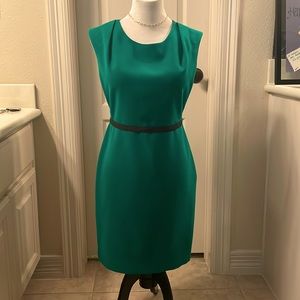 Limited Dress. Emerald Green. Size 6. EUC. Belt included.